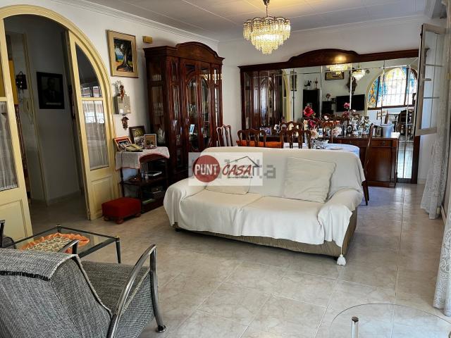 Chalet, Lleida