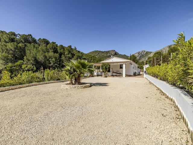 Chalet, Llíber