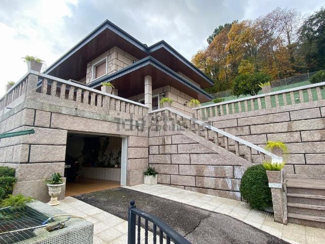 Chalet, Moaña