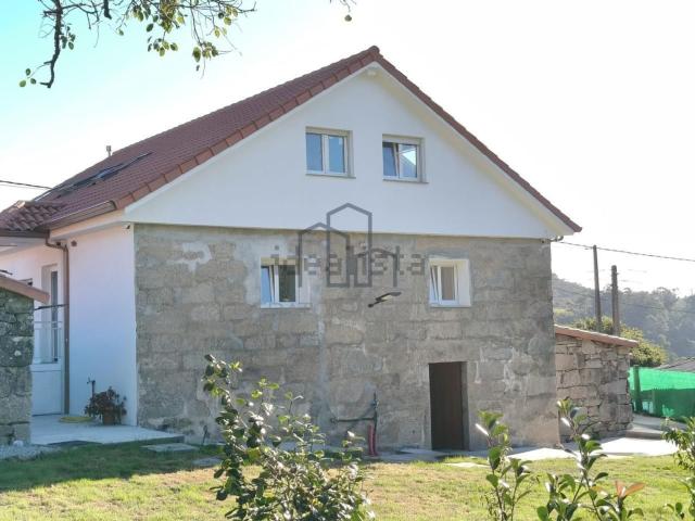 Chalet, Moaña
