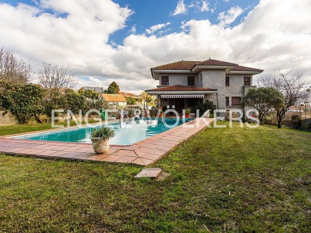 Chalet, Moaña