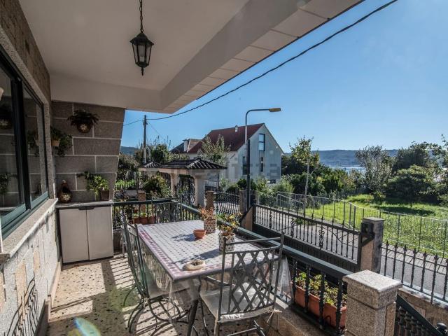Chalet, Moaña