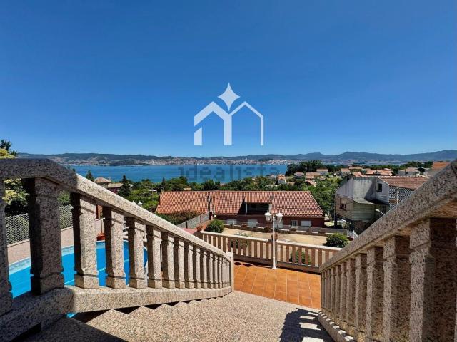 Chalet, Moaña