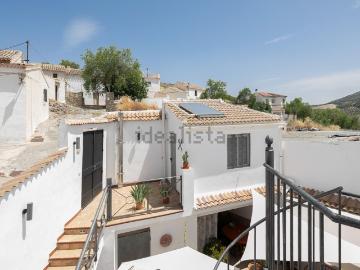 Chalet, Moclin