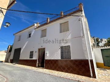 Chalet, Moclin