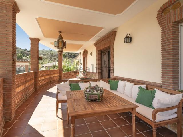 Chalet, Moclin