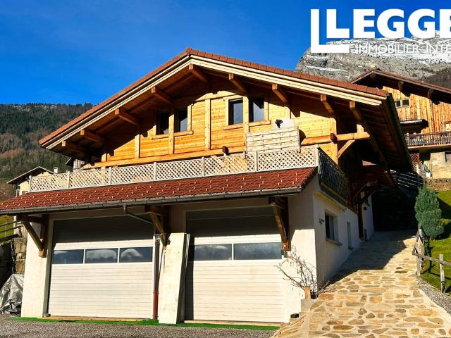 Chalet moderne et lumineux, vue panoramique, grand garage avec potentiel pro près de Ski, Thônes et Annecy