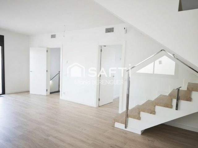Chalet moderno con piscina y gran parcela