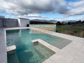 Chalet Moderno con Piscina Climatizada y Vistas inigualables