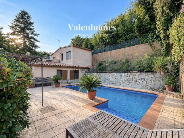 Chalet, Molins de Rei