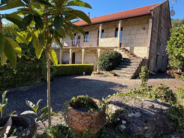 Chalet, Mondariz
