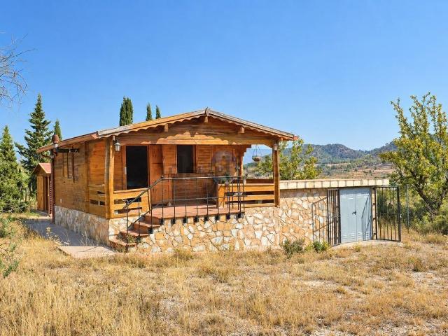 Chalet, Monovar