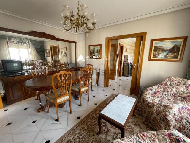 Chalet, Monovar