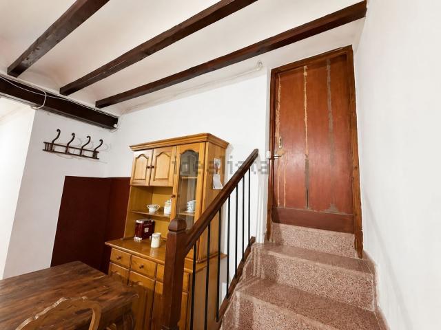 Chalet, Monovar