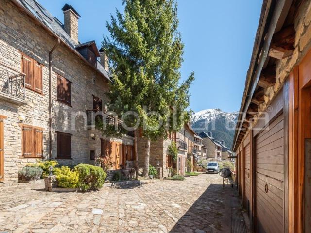 Chalet, Mont