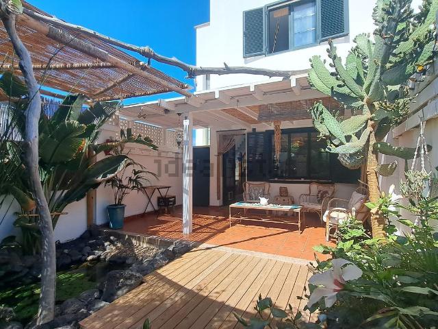 Chalet, Montaña Roja, Yaiza