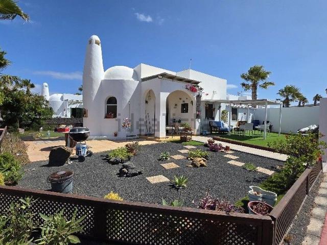 Chalet, Montaña Roja, Yaiza