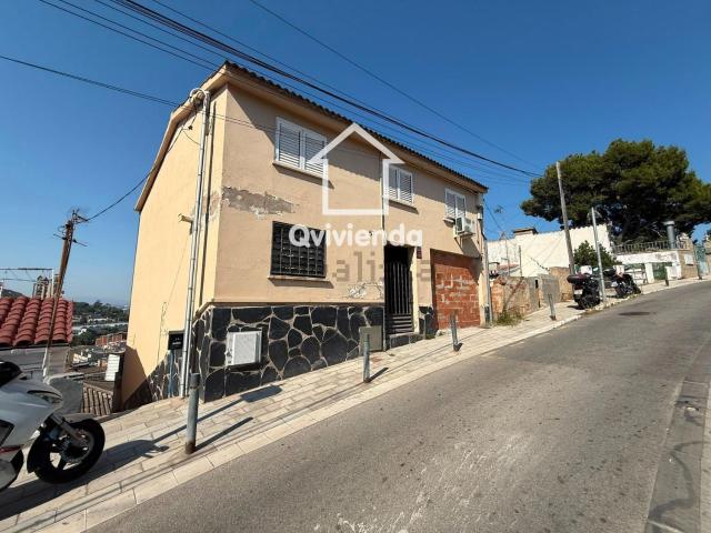 Chalet, Montcada i Reixac