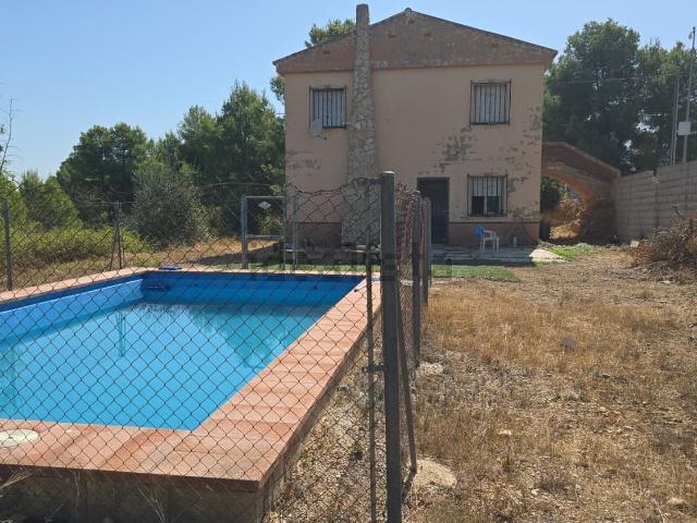 Chalet, Monte Real, Torrent