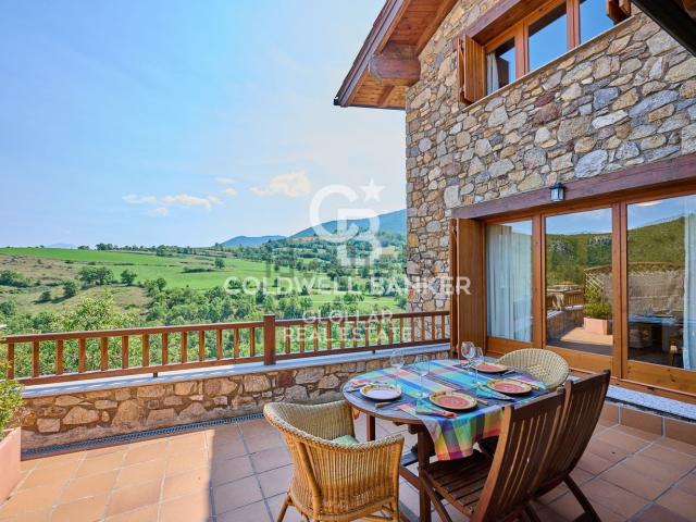 Chalet, Montellá i Martinet