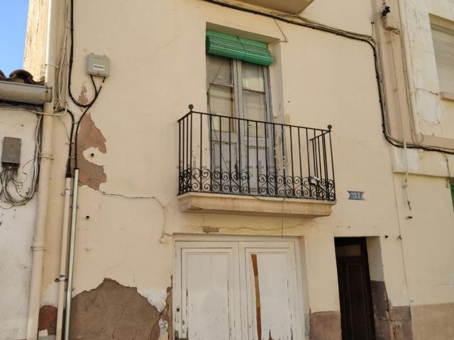 Chalet, Mora la Nova