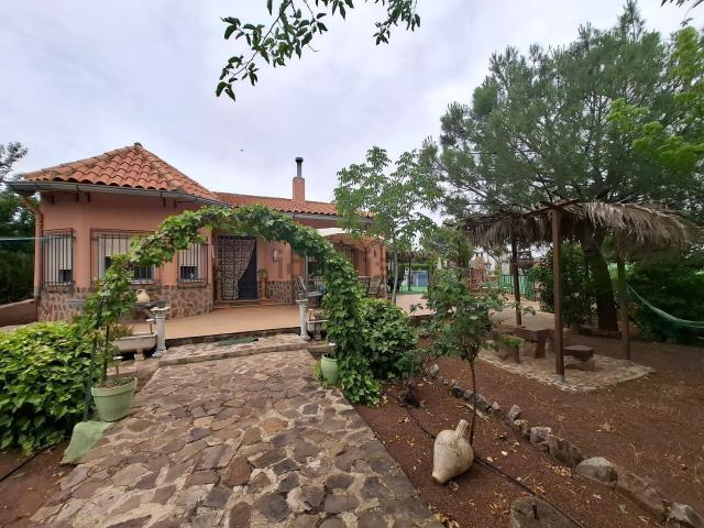 Chalet, Moral de Calatrava