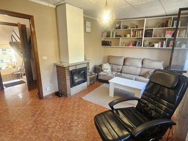 Chalet, Mos