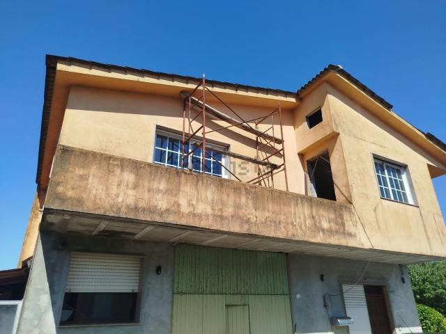 Chalet, Mos