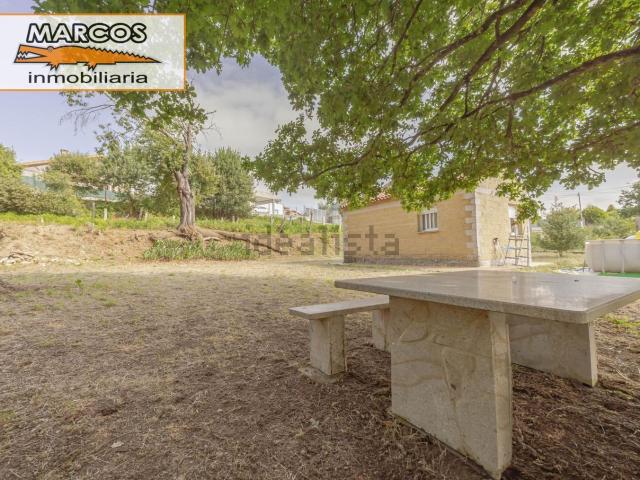 Chalet, Mos