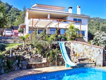 Chalet, Matadepera