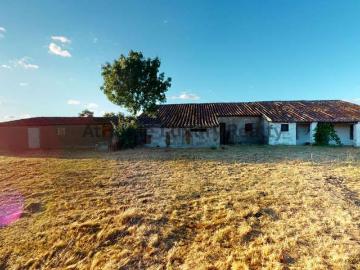 Chalet, Mayalde