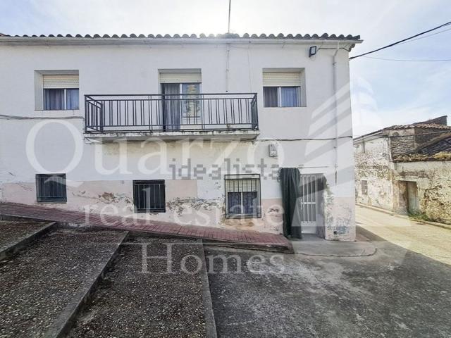 Chalet, Madroñera