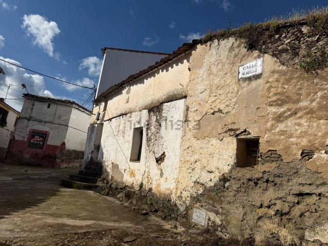 Chalet, Madroñera
