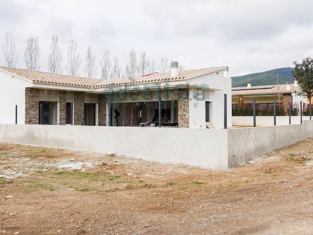 Chalet, Maiá de Montcal