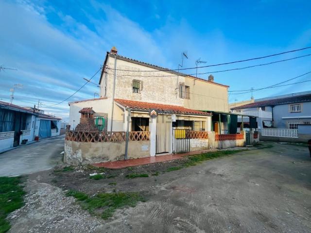 Chalet, Malpartida de Cáceres
