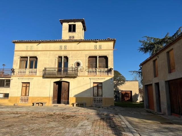 Chalet, Manresa