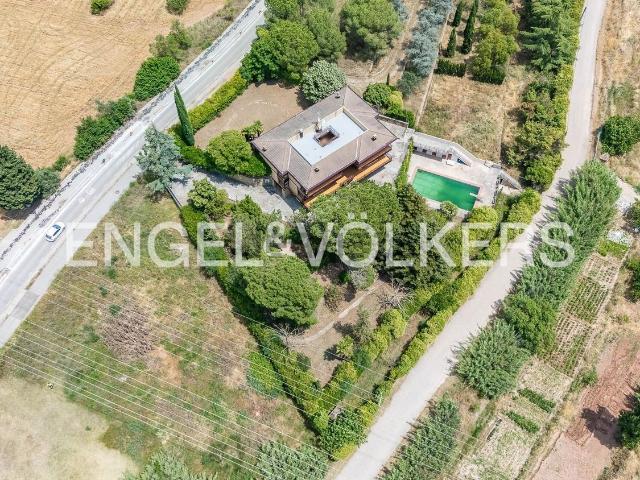 Chalet, Manresa