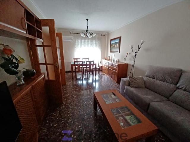Chalet, Maracena