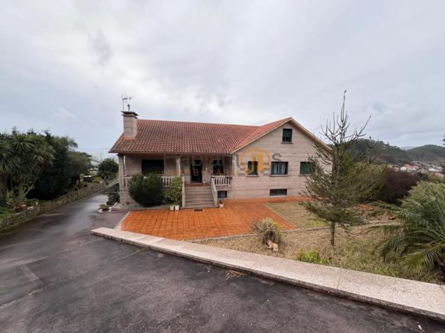 Chalet, Marin