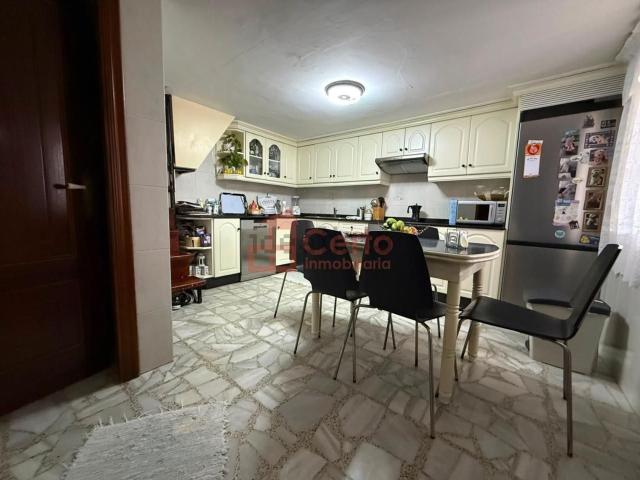 Chalet, Marin