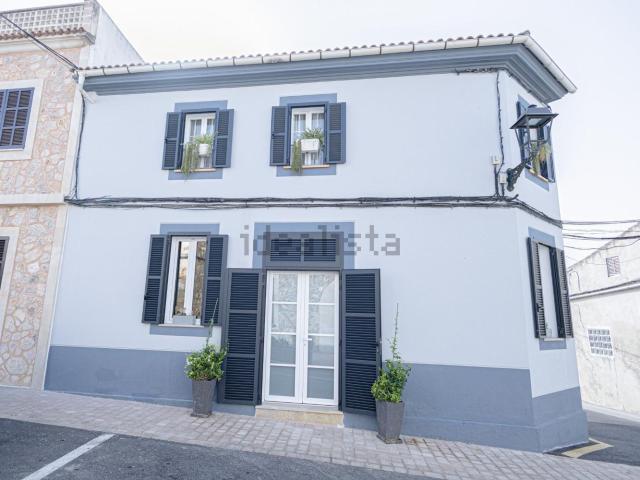 Chalet, Maria de la Salud
