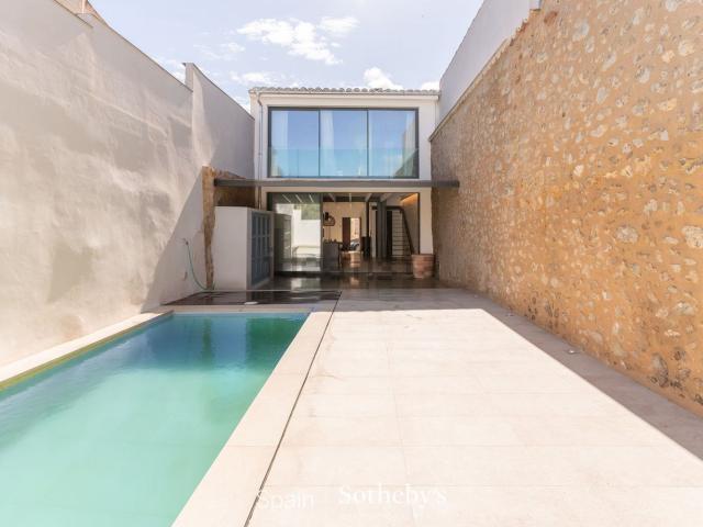 Chalet, Maria de la Salud