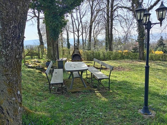 Chalet Meuble Neuf 25 m² + Caravane Au Calme Terrain 2409 M². 25m² Héricourt