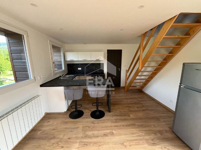 Chalet meublé entièrement rénové avec terrasse Orchamps Vennes 25