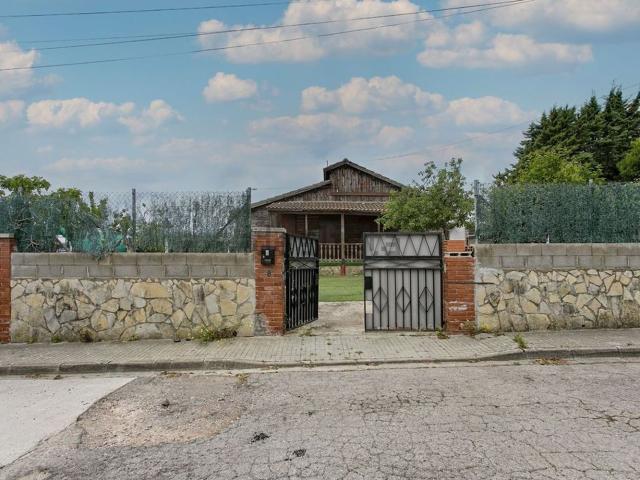 Chalet, Mediona
