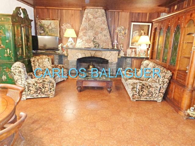 Chalet, Mediona