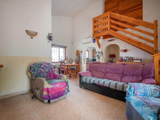 Chalet, Mediona