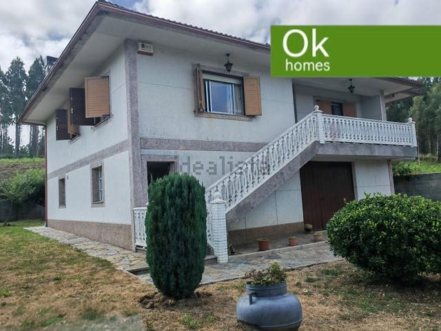 Chalet, Mesia