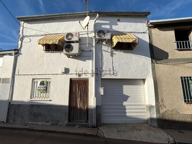 Chalet, Miajadas