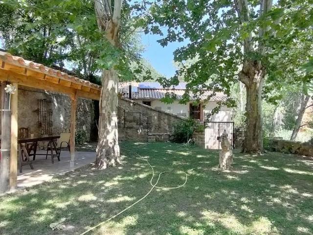 Chalet, Navajas